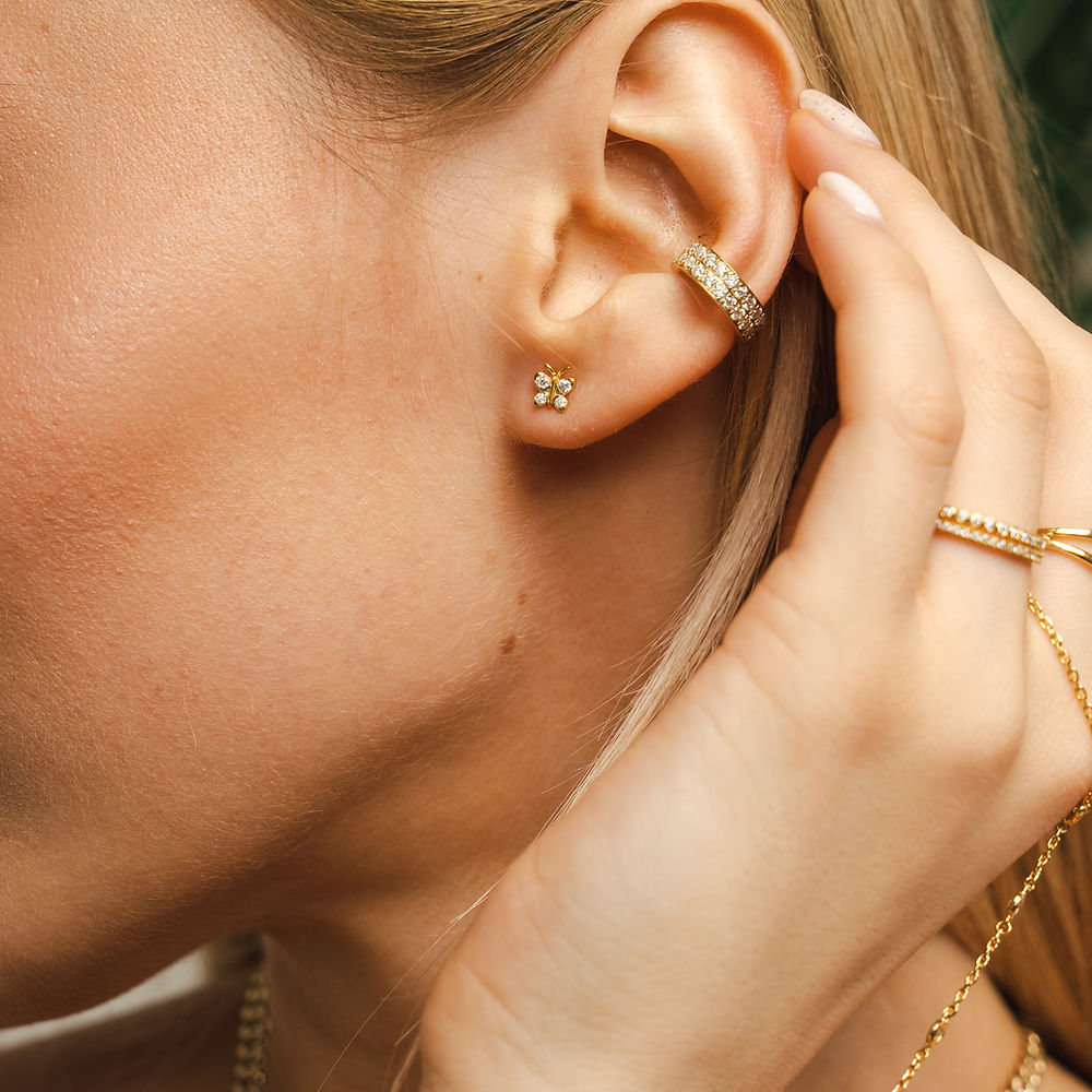 Adjustable 14K gold vermeil double ear cuff by BLOOMTINE with premium lab-grown moissanites. This tarnish-resistant, no-piercing required jewelry features high-refractive stones that resist dulling from lotions, making it a lifelong gift for the modern goddess