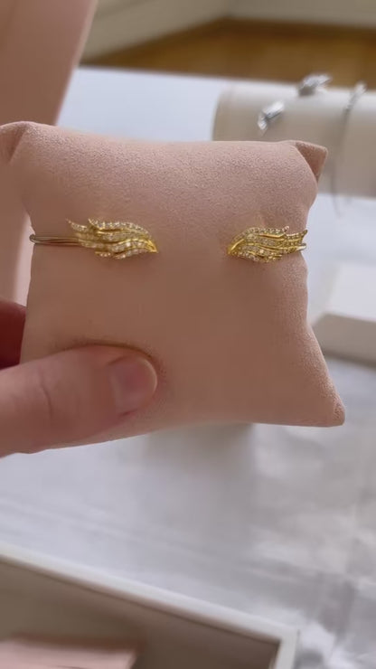 Angel Wing Premium Gold Vermeil Bangle